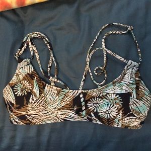 Volcom bikini top!!